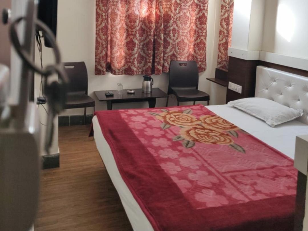 Hotel Vaidehi Udaipur Room photo